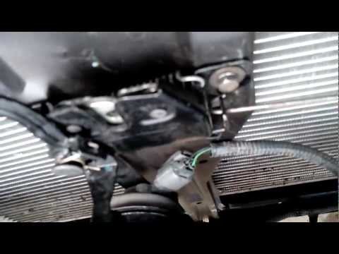 kia ceed как открыть капот
