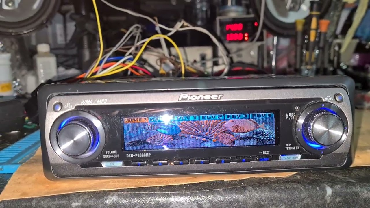 Pioneer DEH-P8600MP - YouTube