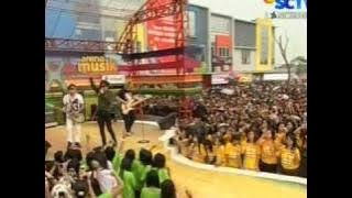 Radja 'Call Me',performed at Inbox (24/04)(Courtesy SCTV)