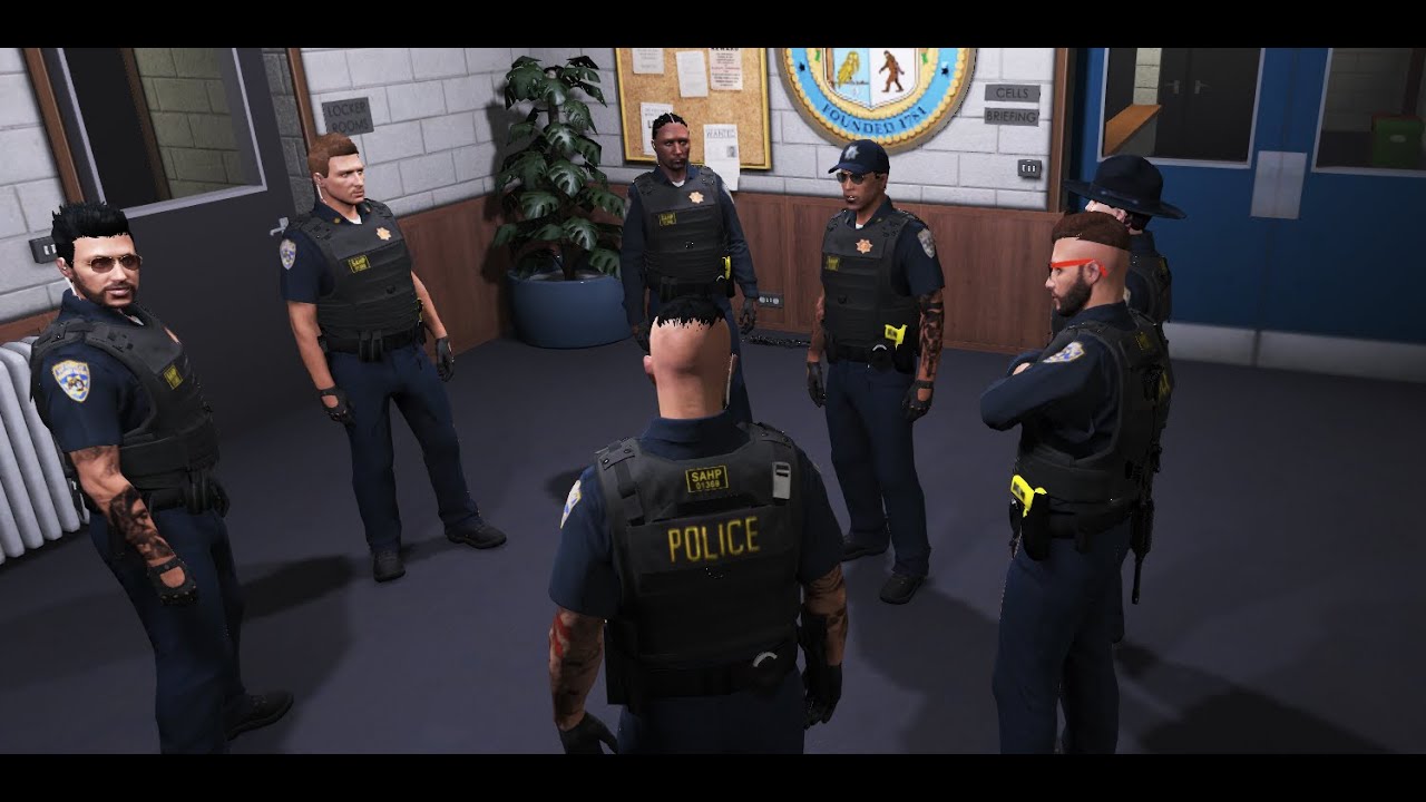 First day as a Police Officer (Adventure RP) - YouTube
