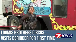 Loomis Brothers Circus visits DeRidder for first time.
