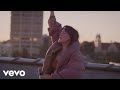 Sylvan Esso - Rooftop Dancing (Live)