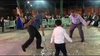 YAŞLİ KURTLAR DÖKTÜRÜYOR #İSLAMOGLU YÖRESEL