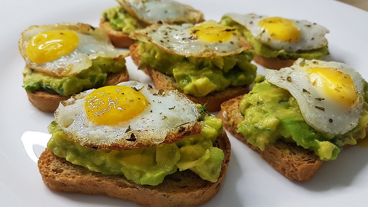 Abacate no café da manhã ou lanche!Perfeito e saudável