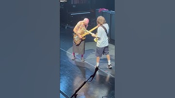 Thumbnail of Red Hot Chili Peppers - This Is One Of The Best Jams From The Unlimited Love Tour! #Shorts #RHCP