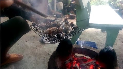 trời mưa ngồi nhậu " lai rai" với các bạn thật vui / món nhậu dân dã/ Nguyễn lực.