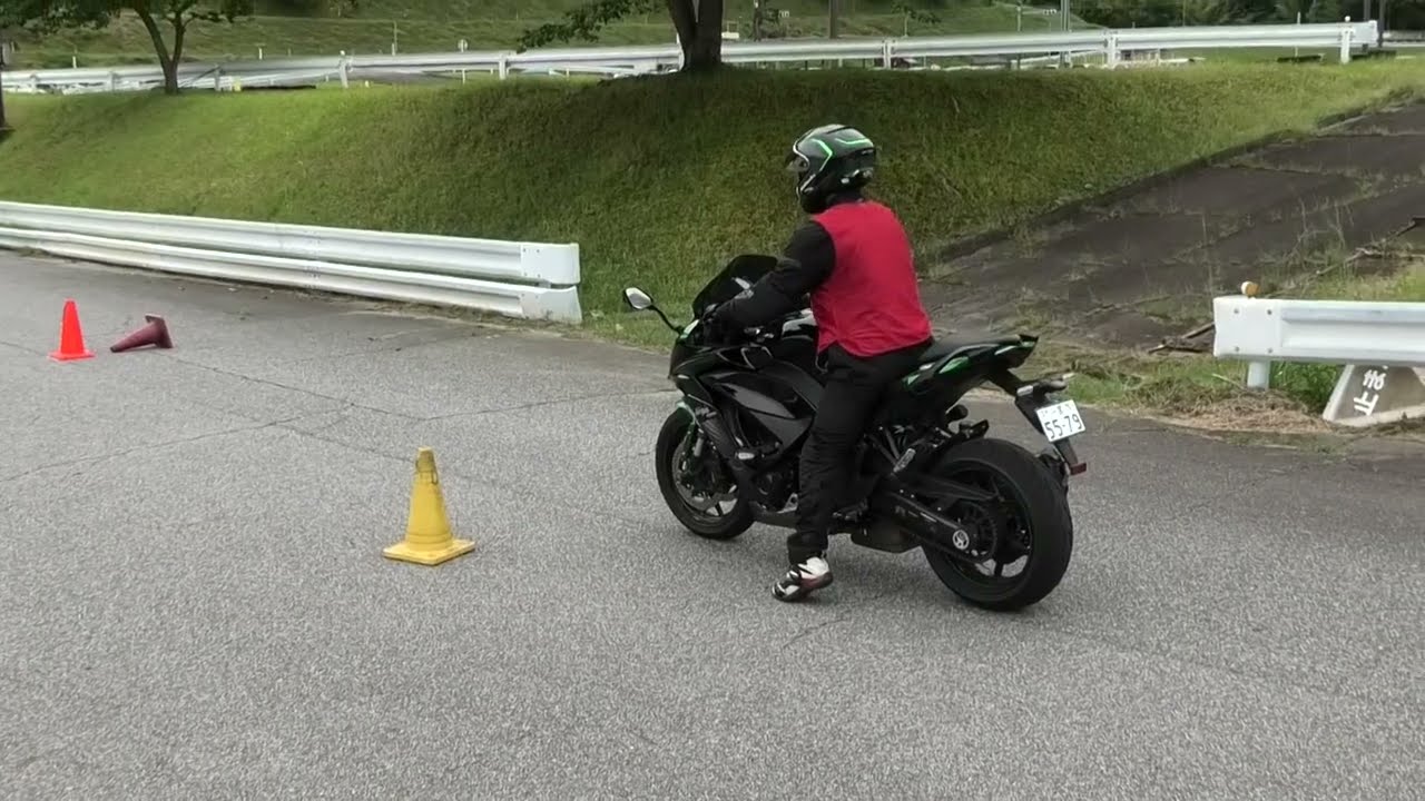 毎日が金曜日 20260523 KRiSPのんびり走行練習会 Ninja1000SX - YouTube