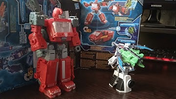 WFC Siege Ironhide vs Soundwave l Stop Motion Animation
