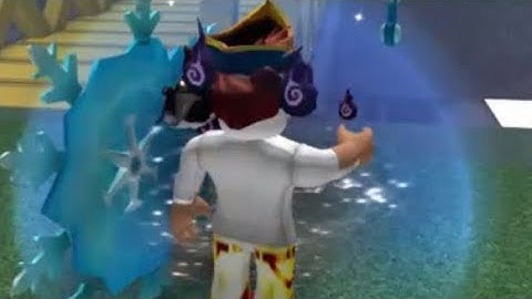 GLITCH IN LUCKY BLOCK BATTLEGROUNDS (BIG WEAPONS)