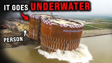 This is how bridges over the sea are built 😮