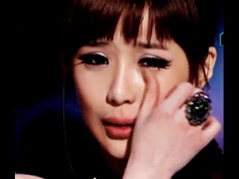 😰 2NE1 Disbanding (해제) Reaction in Hospital / 병원에 있는 리액션 #ThankYou2NE1