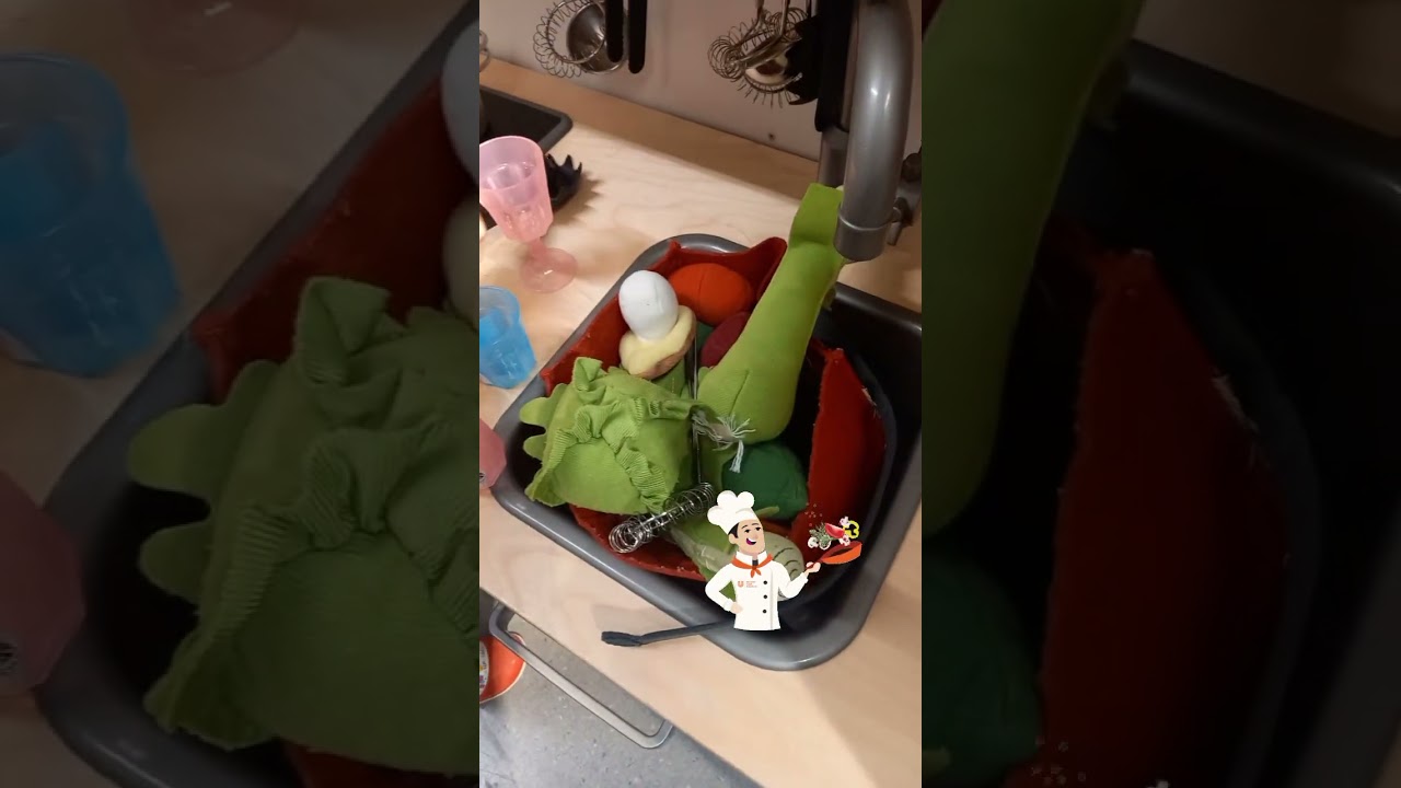 Future chef? What's for dinner?😋 