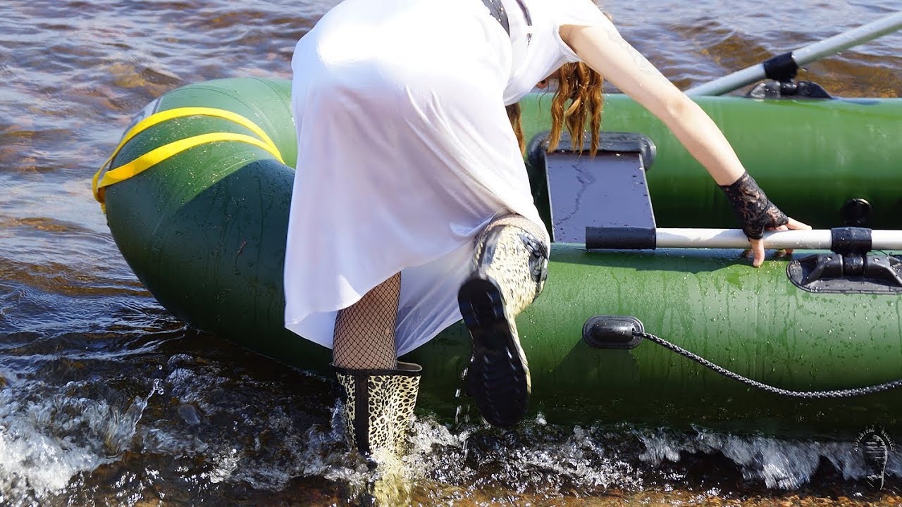 Nyaa girl (wet adventure in leopard rainboots)