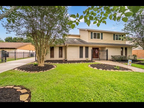 4303 Long Grove Drive, Seabrook, TX home video tour