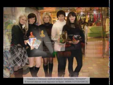 Две снегурочки. Новогодняя вечеринка. Три девчонки на новый год. Мы с девчонками справляем новый год песня. Новогодний.