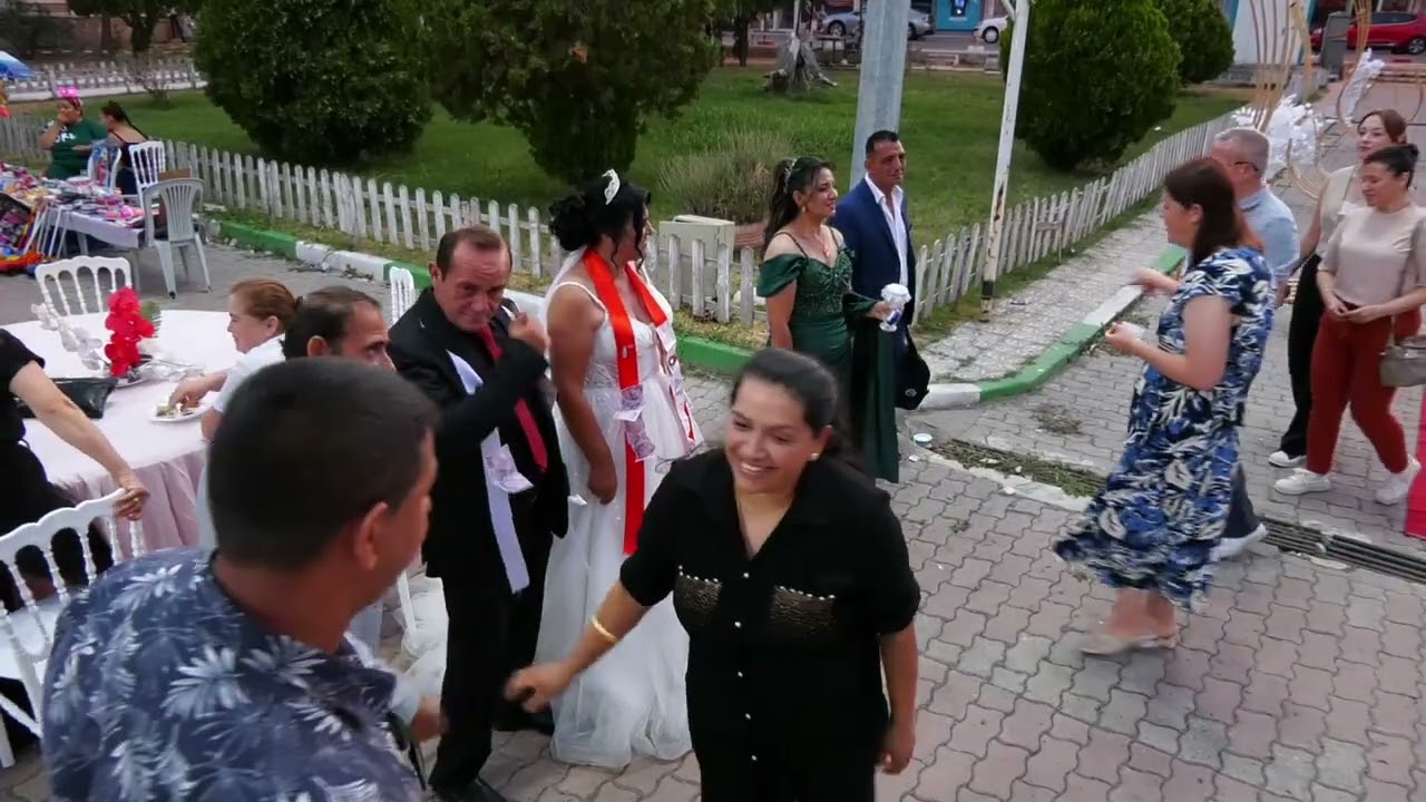 ALPULLU DAN ŞÜKRAN VE HÜSEYİ NİN DÜĞÜNÜ 1 PART