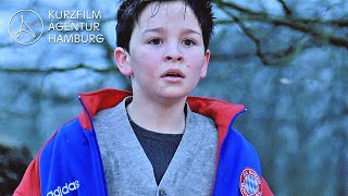 Student Academy Award Winner! Film about hope in wartime | &quot;The Red Jacket&quot; by Florian Baxmeyer