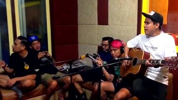 Pee Wee Gaskin - Kertas dan Pena [Live] Performance