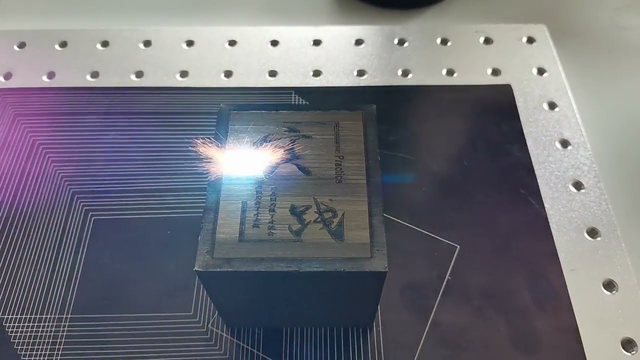 Deep Engraving stainless steel With 50W High Power Fiber Laser Marking Machine