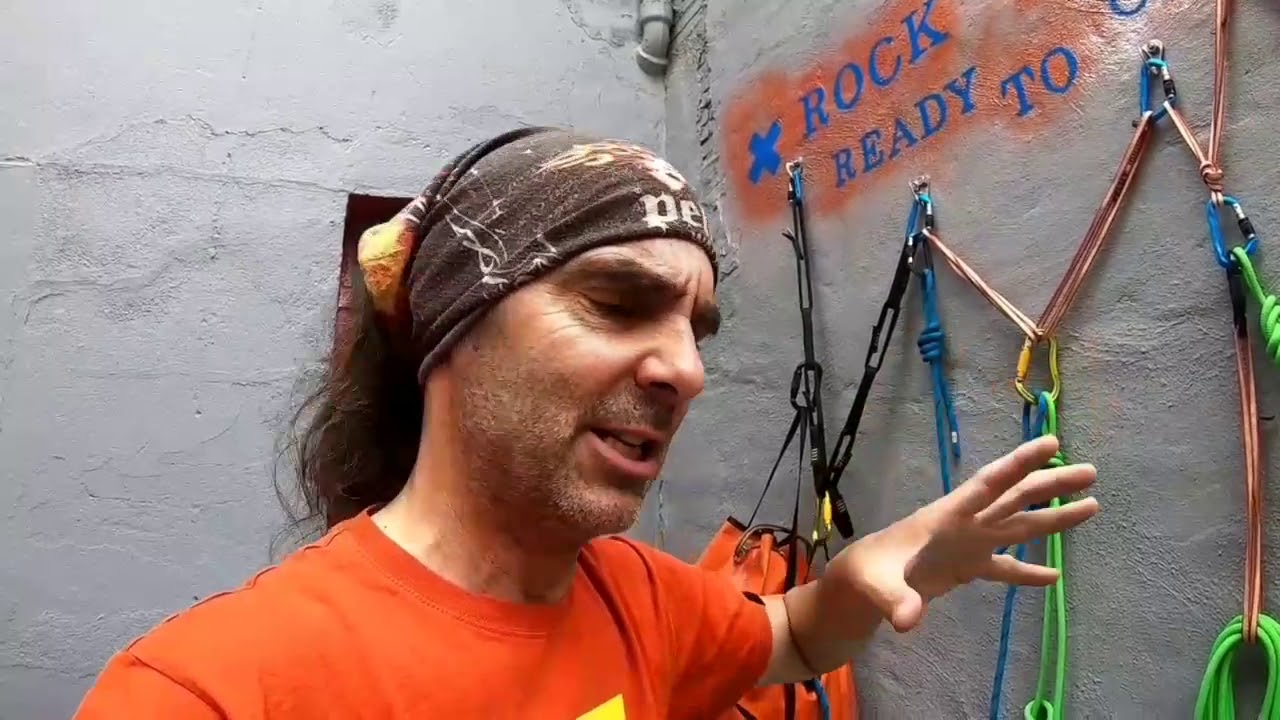 Rescate al segundo de cuerda en una gran pared