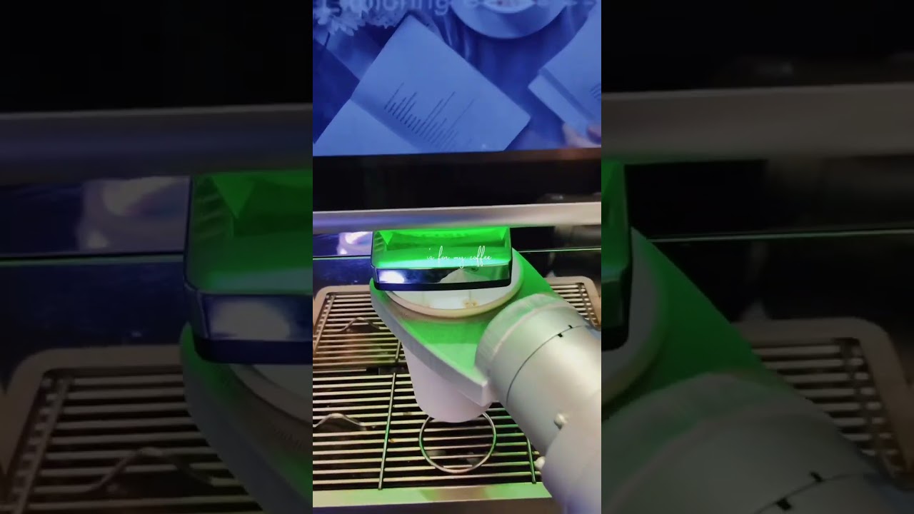 Robot coffee vending kiosk, 24 hours automatic operation with a robot 