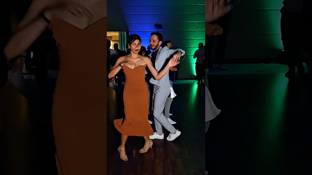 ⁣Smooth & Sexy Moves 😏💃 #bachata #salsa #dance #latindance #couple #vibes #fyp