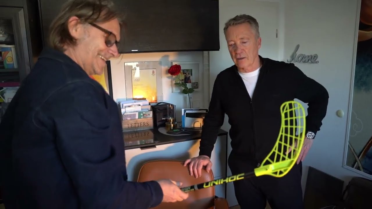 Eishockey-Bundestrainer Harold Kreis lässt Nationalteam im Olympischen Dorf allein