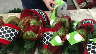 How To Make Your Own Christmas Garland