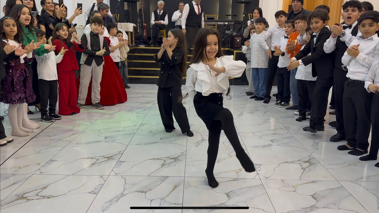 Azadlı Group Tələbələri Yeni İl Bayramı Azərbaycanda İlk dəfə belə Sürətli Ritm😱2025 ci İlimiz😍