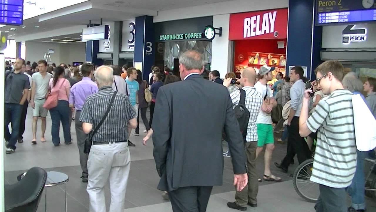 Poznański dworzec PKP - prezentacja starej i nowej części