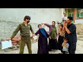 Controversial Arrest Of A Nomadic Mother By A Police Officer Controversial Arrest Of A Nomadic Mother By A Police Officer