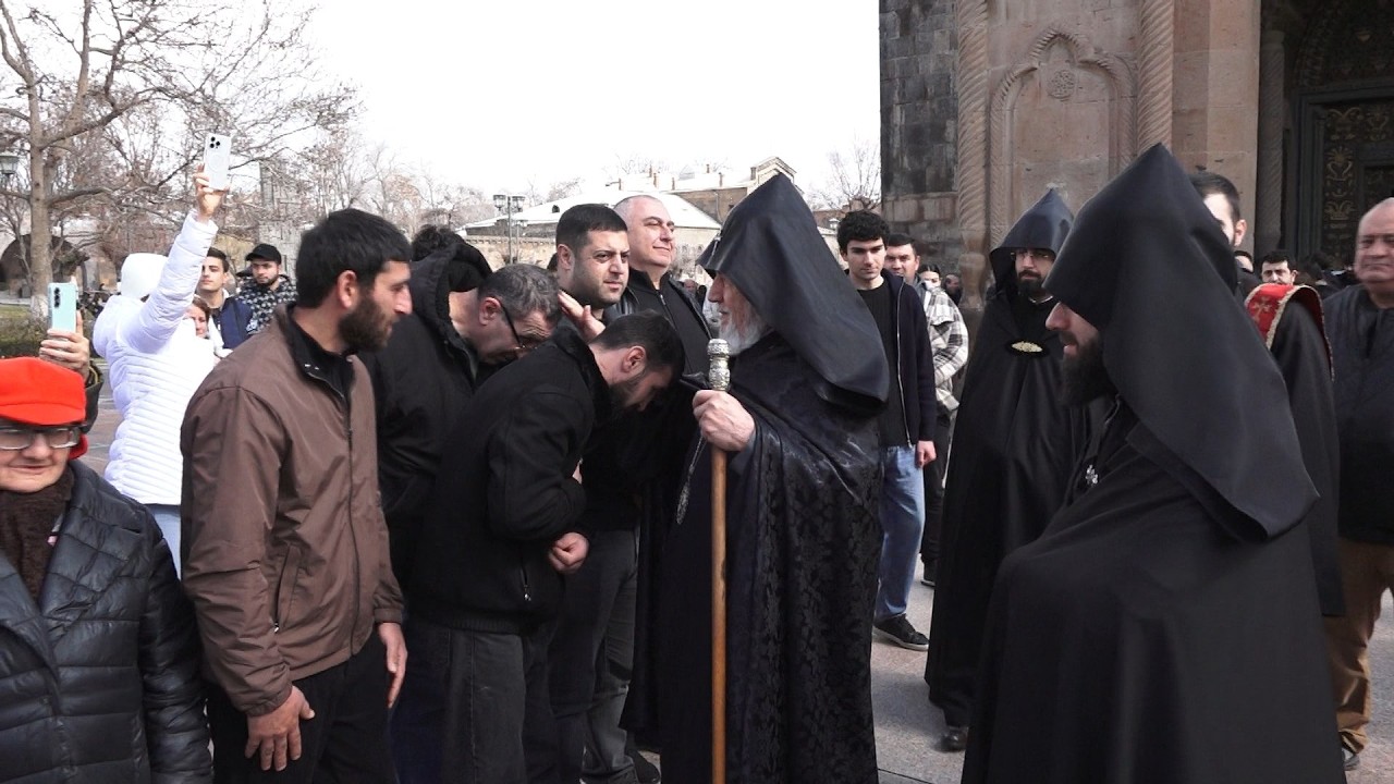 Անառակի կիրակին խորհրդանշում է մեղավոր որդու վերադարձը Հոր մոտ