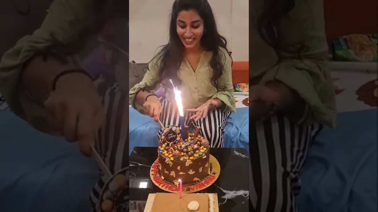 Vishnu Priya Gets Special Birthday Surprise by her Friends Yummy Cake Exclusive Visuals