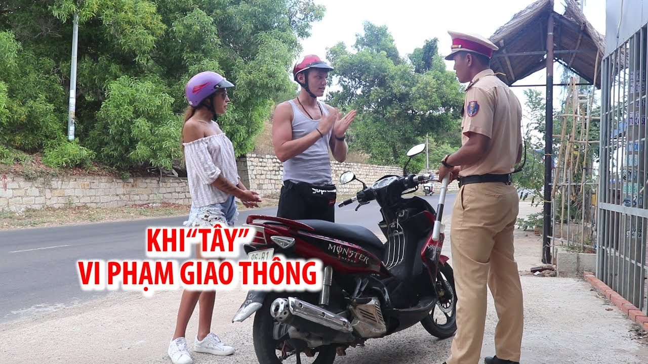 Khổ sở vì khách du lịch nước ngoài vi phạm giao thông ở Mũi Né