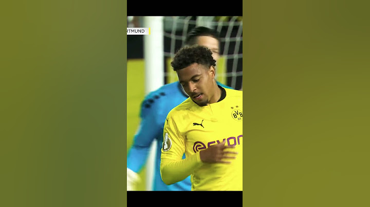 DONYELL MALEN DEBUT WITH BORUSSIA DORTMUND🏆💪💪😎#shorts