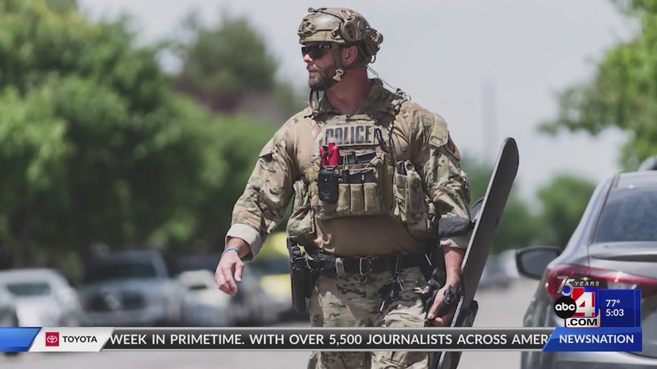 SWAT stand off ends peacefully - YouTube