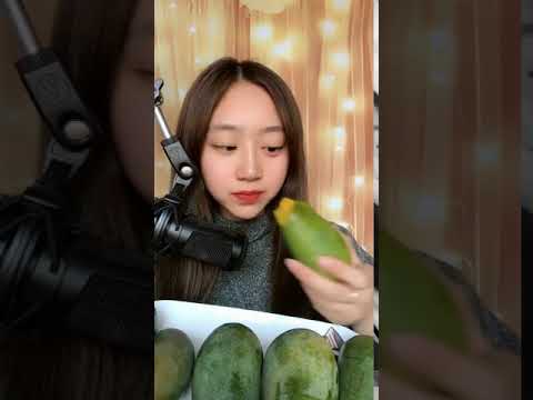 녹색 망고 먹는 리얼 사운드  ~ 버니의 ASMR 먹방/ Bunny's ASMR Mukbang