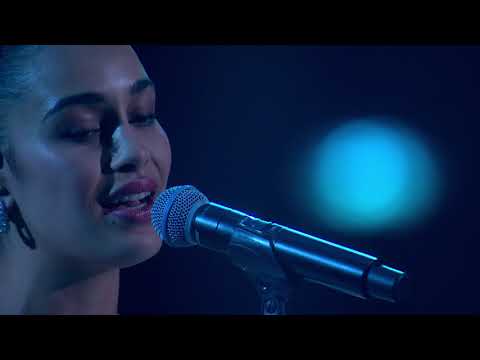 Jorja Smith - Don&#039;t Watch Me Cry (Live at The BRIT Awards 2019)