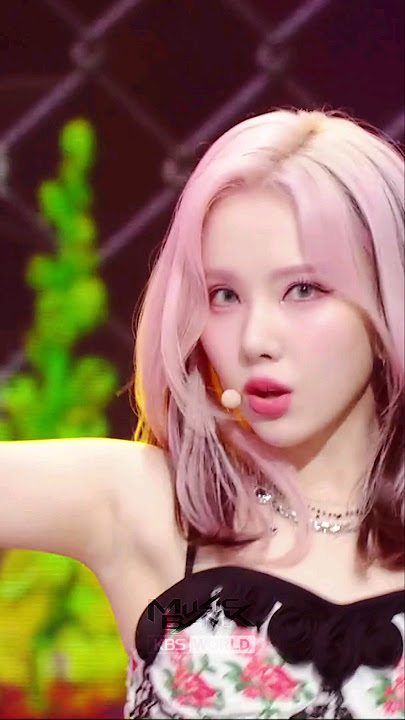 MANIAC - VIVIZ [Music Bank] | KBS WORLD TV 231110  #maniac  #viviz