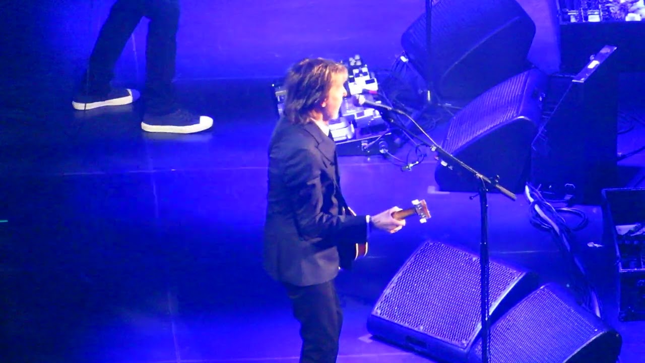 Help - Paul McCartney (Chicago 2025 1st night)