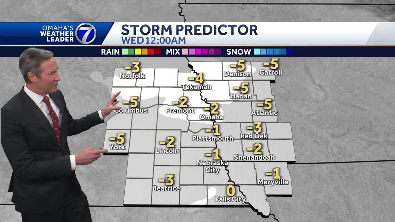 Frigid flurries for Nebraska and Iowa tonight - YouTube