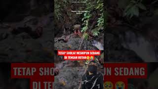 TETAP SHOLAT SAAT JAGA PATOK PERBATASAN 🥺😭 #tni #tniindonesia #kopassus #shortvideo #tniad #sedih