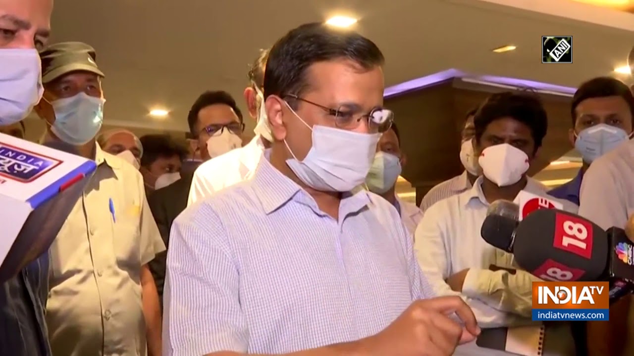 Kejriwal urges centre to roll back order mandating COVID patients to visit health centre