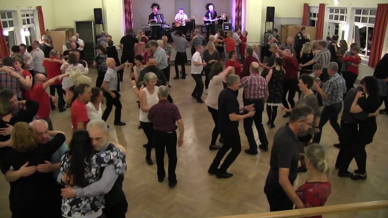 Lagagården 27/12 2017 med Rent Drag no: 3 av 3. Bugg och snabb Fox.