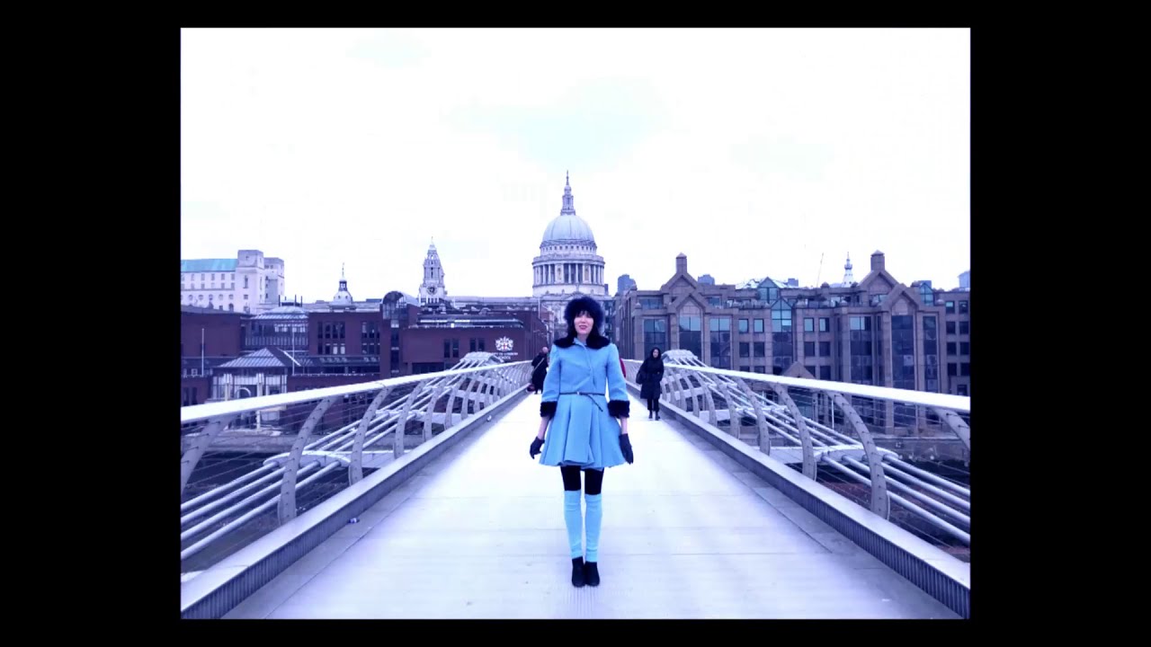 It's Cold Here - Official Music Video by Indie Pop Quartet 'Tall Poppies'. auf YouTube ansehen It's Cold Here - Official Music Video by Indie Pop Quartet 'Tall Poppies'. auf YouTube ansehen