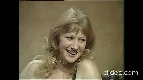 Helen Mirren Vs. Parkinson (Awkward TV Interview 1975)