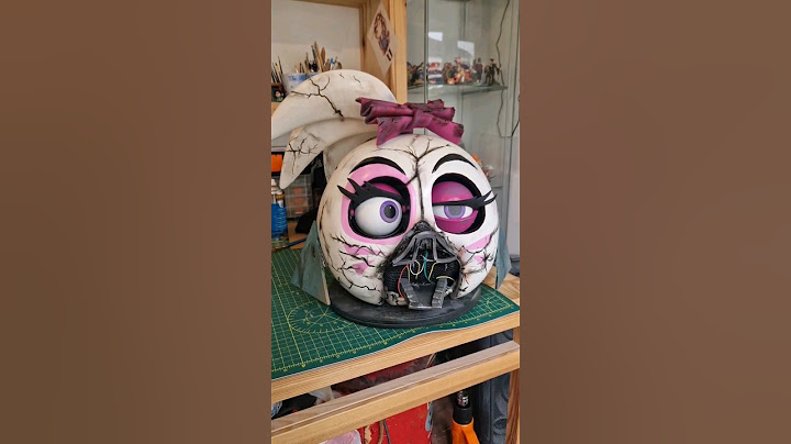"What happened to you chica ? you look awful " #fnaf #securitybreach #fivenightsatfreddys #ruin