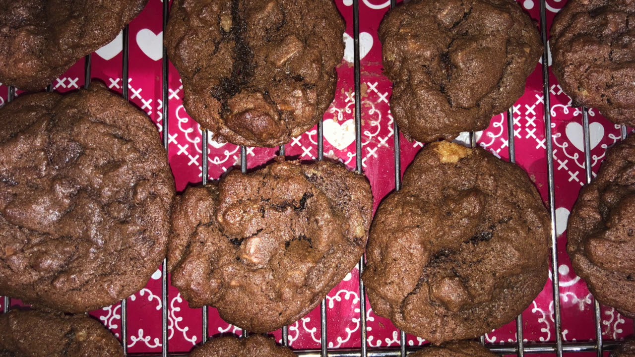 How To Make Home Made Beetroot Brownies And Vintage Chocolate Chip