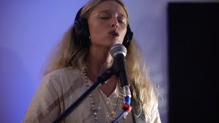 Sannie Fox - Wuthering Heights (Popsicle Studio Session)