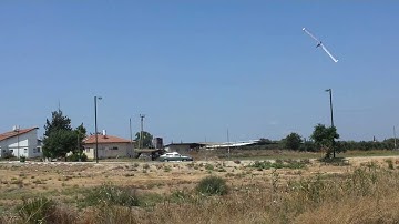 Windy Flight of RC constant chord flying wing